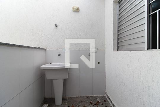 Área de Serviço de casa de condomínio para alugar com 2 quartos, 80m² em Vila Nova Conceição, São Paulo