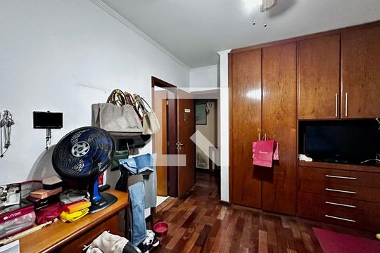 Suíte 2 de casa à venda com 4 quartos, 204m² em Jardim das Acacias, São Paulo
