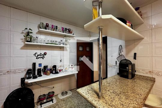 Cozinha de casa à venda com 4 quartos, 204m² em Jardim das Acacias, São Paulo