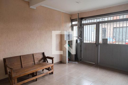 Garagem de casa para alugar com 4 quartos, 165m² em Jardim Ipanema, Guarulhos