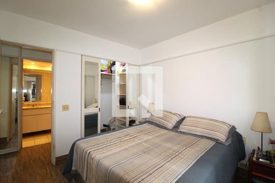 Quarto de kitnet/studio para alugar com 1 quarto, 40m² em Itaim Bibi, São Paulo