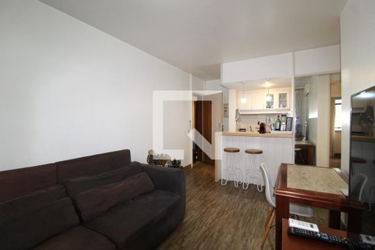 Sala/Cozinha de kitnet/studio para alugar com 1 quarto, 40m² em Itaim Bibi, São Paulo
