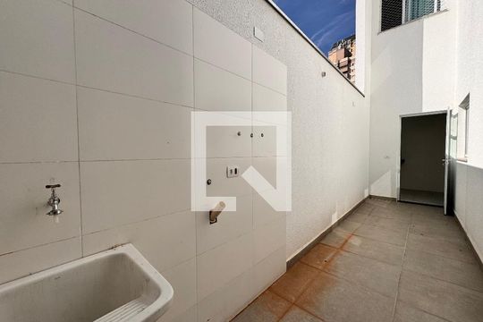 Lavanderia de apartamento para alugar com 3 quartos, 90m² em Vila Assunção, Santo André