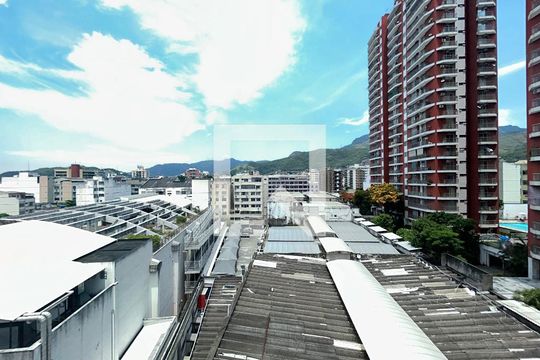 Vista da sala de apartamento à venda com 2 quartos, 41m² em Méier, Rio de Janeiro