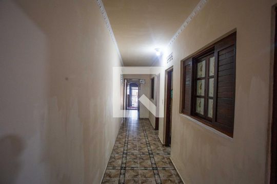 Corredor Casa 2 de casa à venda com 5 quartos, 270m² em Piraporinha, Diadema