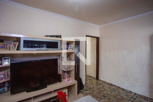 Sala Casa 2 de casa à venda com 5 quartos, 270m² em Piraporinha, Diadema