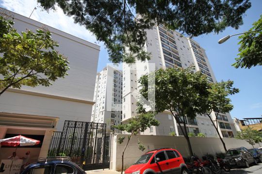 Fachada de apartamento à venda com 2 quartos, 49m² em Cambuci, São Paulo