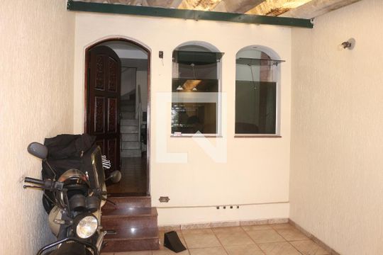 Garagem de casa à venda com 3 quartos, 176m² em Santa Maria, São Caetano do Sul