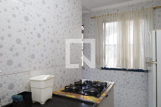 Cozinha de apartamento à venda com 2 quartos, 50m² em Conjunto Residencial José Bonifácio, São Paulo
