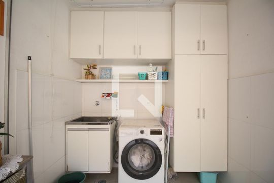 Área de Serviço de casa à venda com 3 quartos, 260m² em Jardim Colombo, São Paulo
