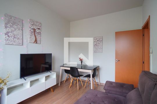 Sala de apartamento à venda com 4 quartos, 114m² em São Geraldo, Porto Alegre