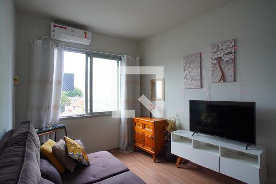 Apartamento à venda com 4 quartos, 114m² em São Geraldo, Porto Alegre