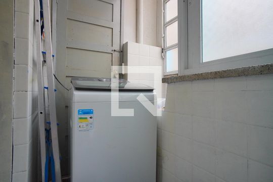 Cozinha e Área de Serviço de apartamento à venda com 4 quartos, 114m² em São Geraldo, Porto Alegre