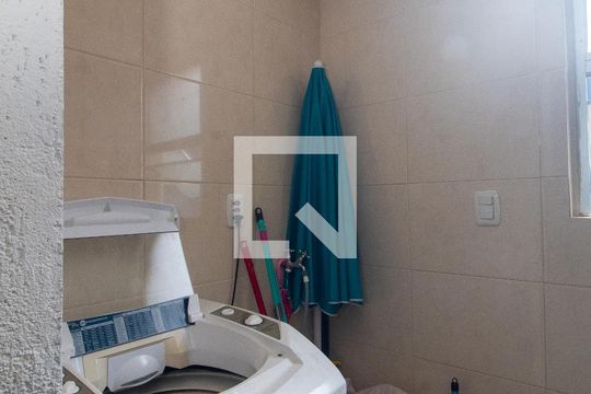 Área de Serviço de apartamento para alugar com 2 quartos, 39m² em Campo Novo, Porto Alegre
