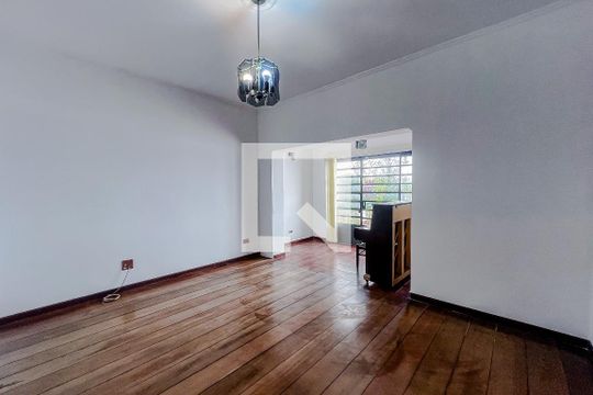 Casa à venda com 5 quartos, 283m² em Cambuci, São Paulo