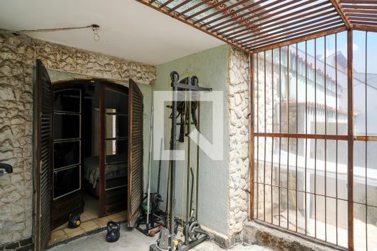 Varanda da suíte 1 de casa à venda com 4 quartos, 197m² em Barcelona, São Caetano do Sul