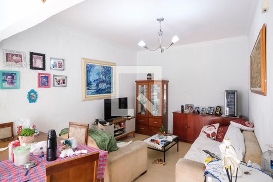Casa à venda com 4 quartos, 197m² em Barcelona, São Caetano do Sul