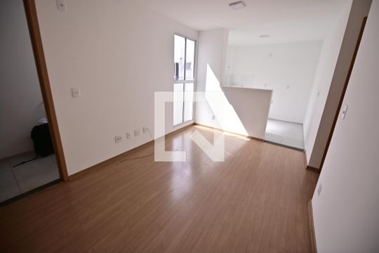 Sala de apartamento para alugar com 2 quartos, 48m² em Setor Morada do Sol, Goiânia