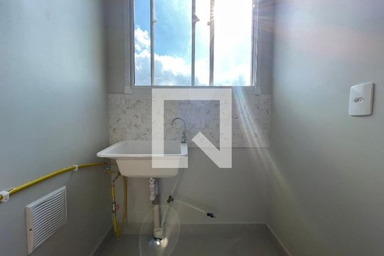Área de Serviço de apartamento para alugar com 2 quartos, 37m² em Vila Gomes, São Paulo
