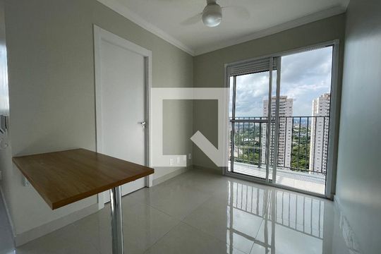 Sala de apartamento para alugar com 2 quartos, 37m² em Vila Gomes, São Paulo