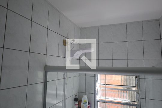 Banheiro da Suíte de casa à venda com 3 quartos, 110m² em Jardim Guarapiranga, São Paulo
