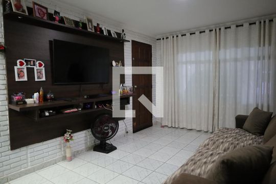 Sala de casa à venda com 3 quartos, 110m² em Jardim Guarapiranga, São Paulo