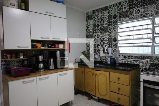 Cozinha de casa à venda com 3 quartos, 110m² em Jardim Guarapiranga, São Paulo