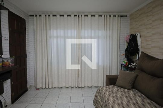 Sala de casa à venda com 3 quartos, 110m² em Jardim Guarapiranga, São Paulo