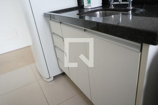 Cozinha de apartamento para alugar com 1 quarto, 50m² em Jardim Anália Franco, São Paulo