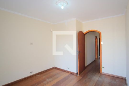 Quarto 2 de casa à venda com 3 quartos, 320m² em Penha de França, São Paulo