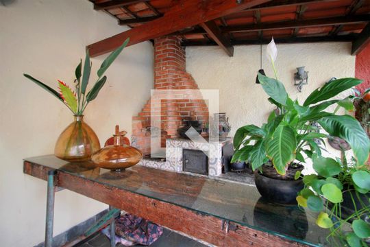 Varanda Gourmet de casa à venda com 4 quartos, 226m² em Betânia, Belo Horizonte
