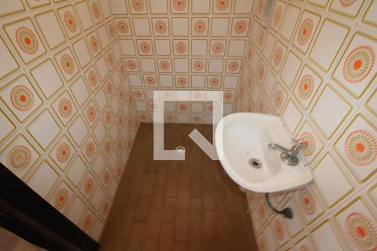 Banheiro 2 de casa à venda com 3 quartos, 210m² em Jardim Franca, São Paulo