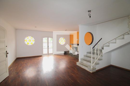 Casa à venda com 3 quartos, 210m² em Jardim Franca, São Paulo