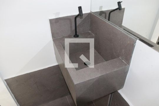 Lavabo de kitnet/studio para alugar com 1 quarto, 38m² em Setor Sul, Goiânia