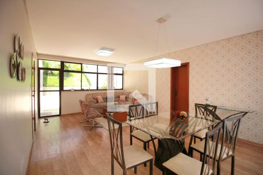Sala de casa à venda com 4 quartos, 270m² em Santa Cruz, Belo Horizonte