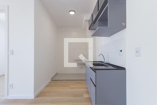 Cozinha de apartamento para alugar com 2 quartos, 37m² em Mooca, São Paulo
