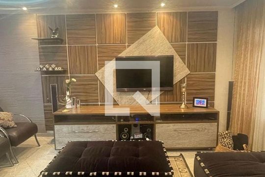 Sala de casa à venda com 3 quartos, 200m² em Vila Carrão, São Paulo