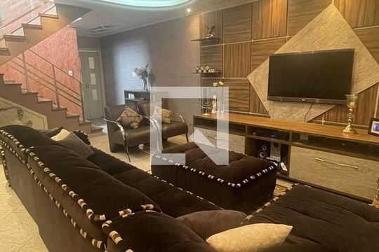 Sala de casa à venda com 3 quartos, 200m² em Vila Carrão, São Paulo