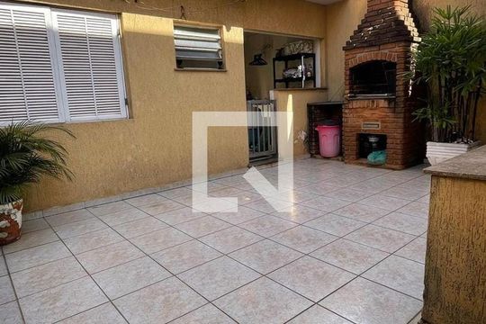 Área comum de casa à venda com 3 quartos, 200m² em Vila Carrão, São Paulo