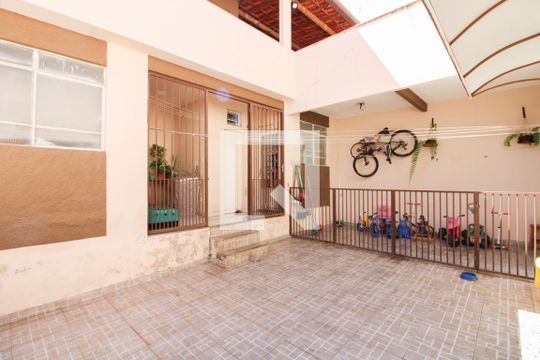 Quintal - CASA 1 de casa à venda com 7 quartos, 360m² em Itapoã, Belo Horizonte