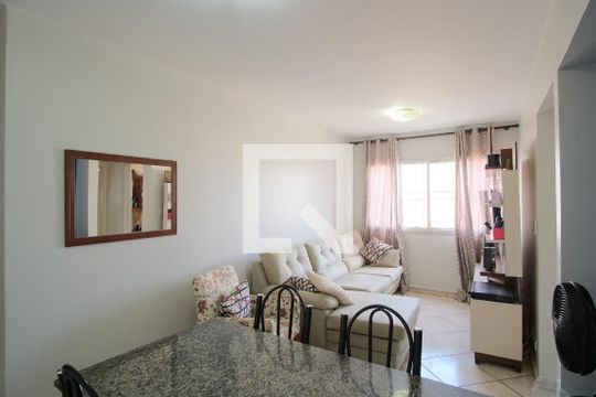 Sala de apartamento para alugar com 2 quartos, 56m² em Vila Sao Geraldo, São Paulo
