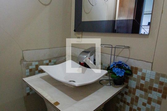 Banheiro de apartamento para alugar com 1 quarto, 38m² em Paraíso do Morumbi, São Paulo