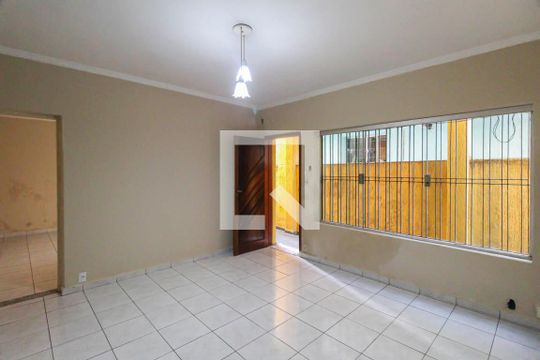 Casa para alugar com 1 quarto, 80m² em Jardim Independência (são Paulo), São Paulo