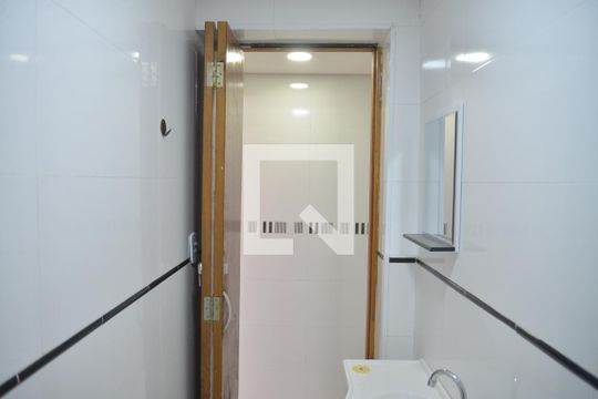 Banheiro de casa para alugar com 1 quarto, 60m² em Vila Francisco Matarazzo, Santo André
