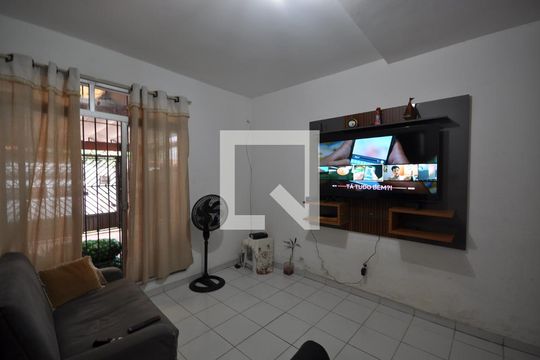 Sala de casa à venda com 3 quartos, 110m² em Vila Nova Mazzei, São Paulo
