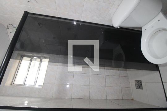 Banheiro de kitnet/studio para alugar com 1 quarto, 30m² em Jardim Santa Genebra Ii (barao Geraldo), Campinas