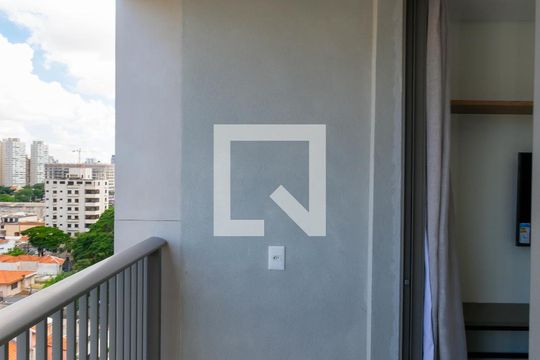 Varanda de kitnet/studio para alugar com 1 quarto, 20m² em Vila Gomes Cardim, São Paulo