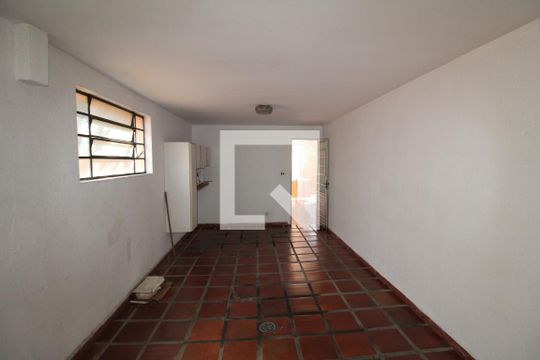 Garagem de casa para alugar com 4 quartos, 200m² em Tucuruvi, São Paulo