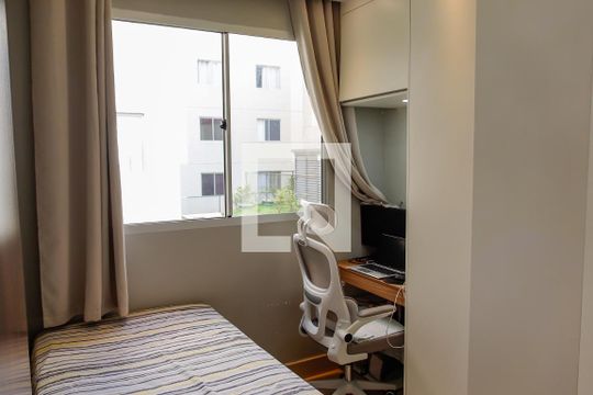 Quarto 2 de apartamento à venda com 2 quartos, 40m² em Jardim Boa Vista (zona Oeste), Osasco