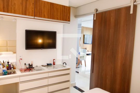 Quarto 1 de apartamento à venda com 2 quartos, 40m² em Jardim Boa Vista (zona Oeste), Osasco